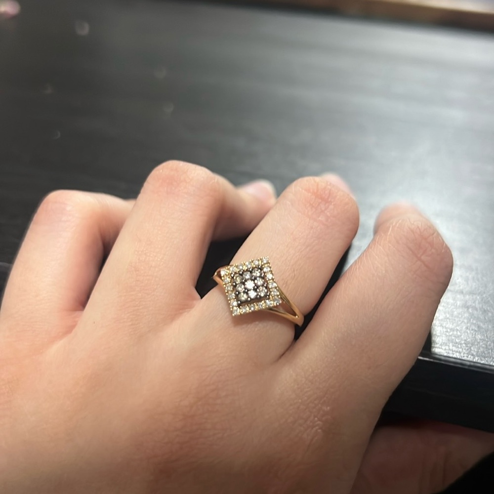 Diamond ring